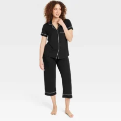 Women's Cloud Knit Short Sleeve Notch Collar Top And Cropped Pants Pajama Set - Auden™ -Auden GUEST 003c38a2 f93e 420d b854 61dce454f4a8