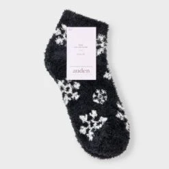 Women's Snowflake Cozy Low Cut Socks - Auden™ 4-10