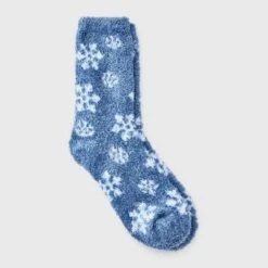 Women's Snowflake Cozy Crew Socks - Auden™ 4-10 -Auden GUEST 62c7eeda b7cf 4102 a0d1 6a481874056a