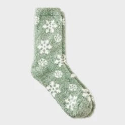 Women's Snowflake Cozy Crew Socks - Auden™ 4-10 -Auden GUEST af78518c 044e 4893 b830 df40ae7efaa1